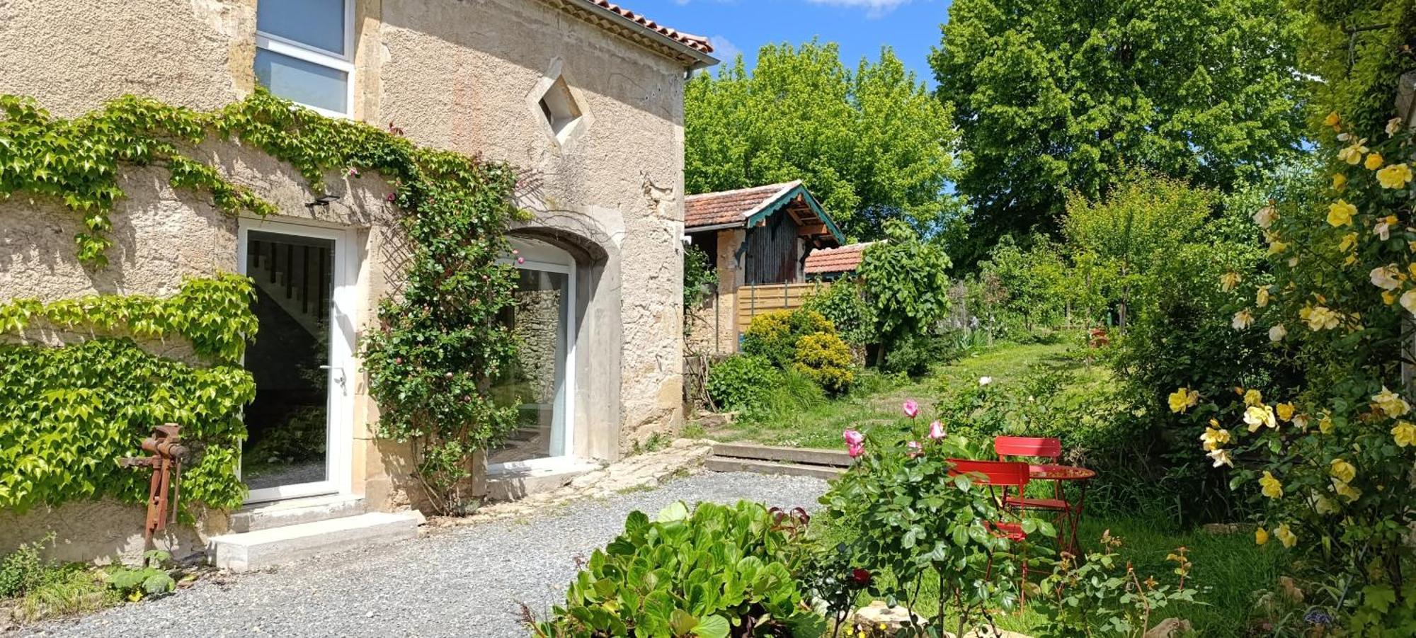 Maison Irondas Saint-Pierre-d'Aurillac Bagian luar foto