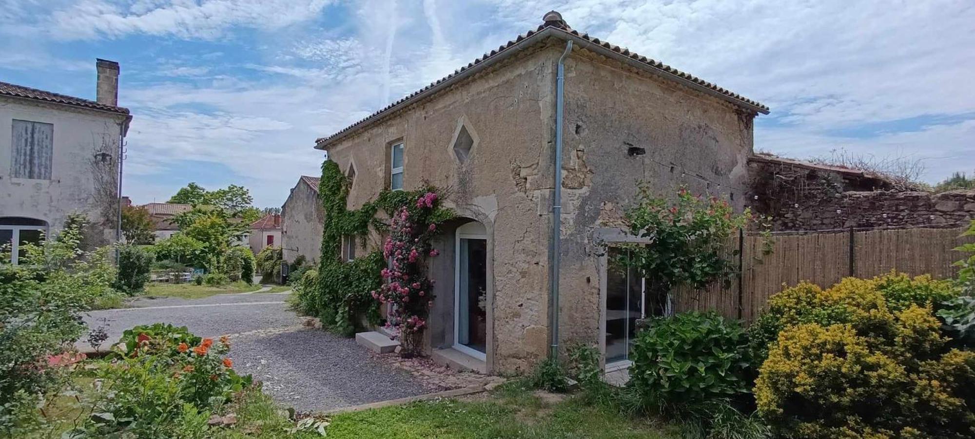 Maison Irondas Saint-Pierre-d'Aurillac Bagian luar foto