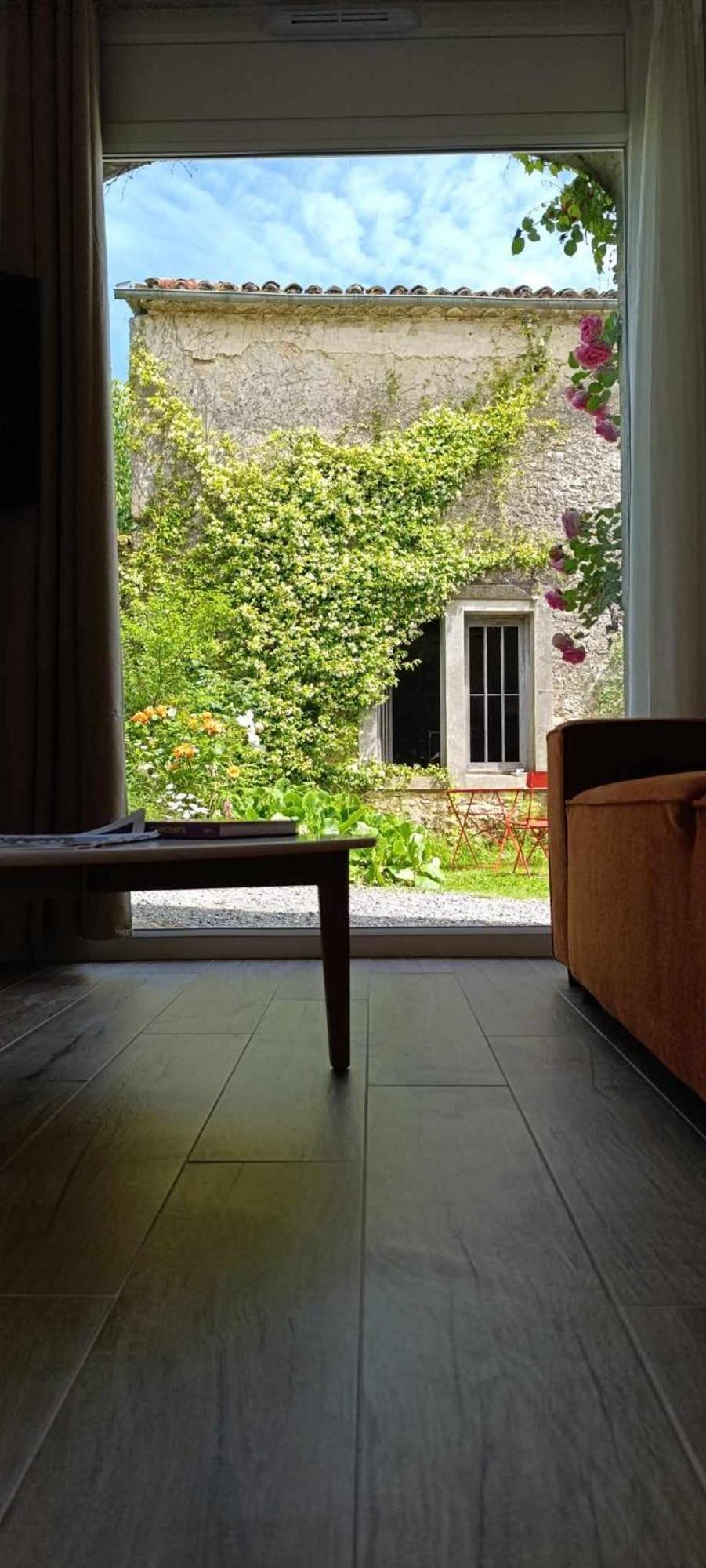 Maison Irondas Saint-Pierre-d'Aurillac Bagian luar foto
